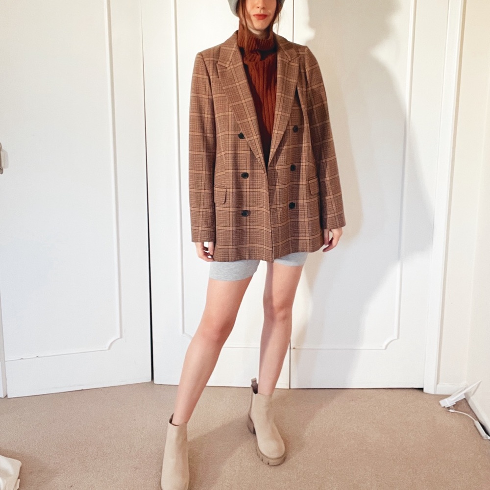 Aritzia Babaton boyfriend blazer